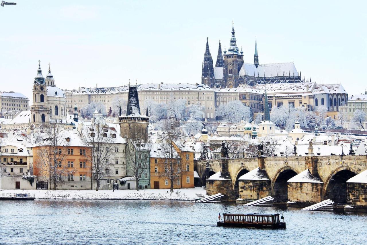 Apt In Prague Charles Bridge 1Km By Michal&Friends Eksteriør billede